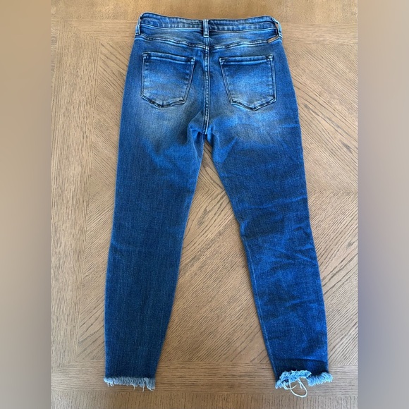 KanCan Frayed Hem Cropped Jeans in Indigo - Picture 5 of 7